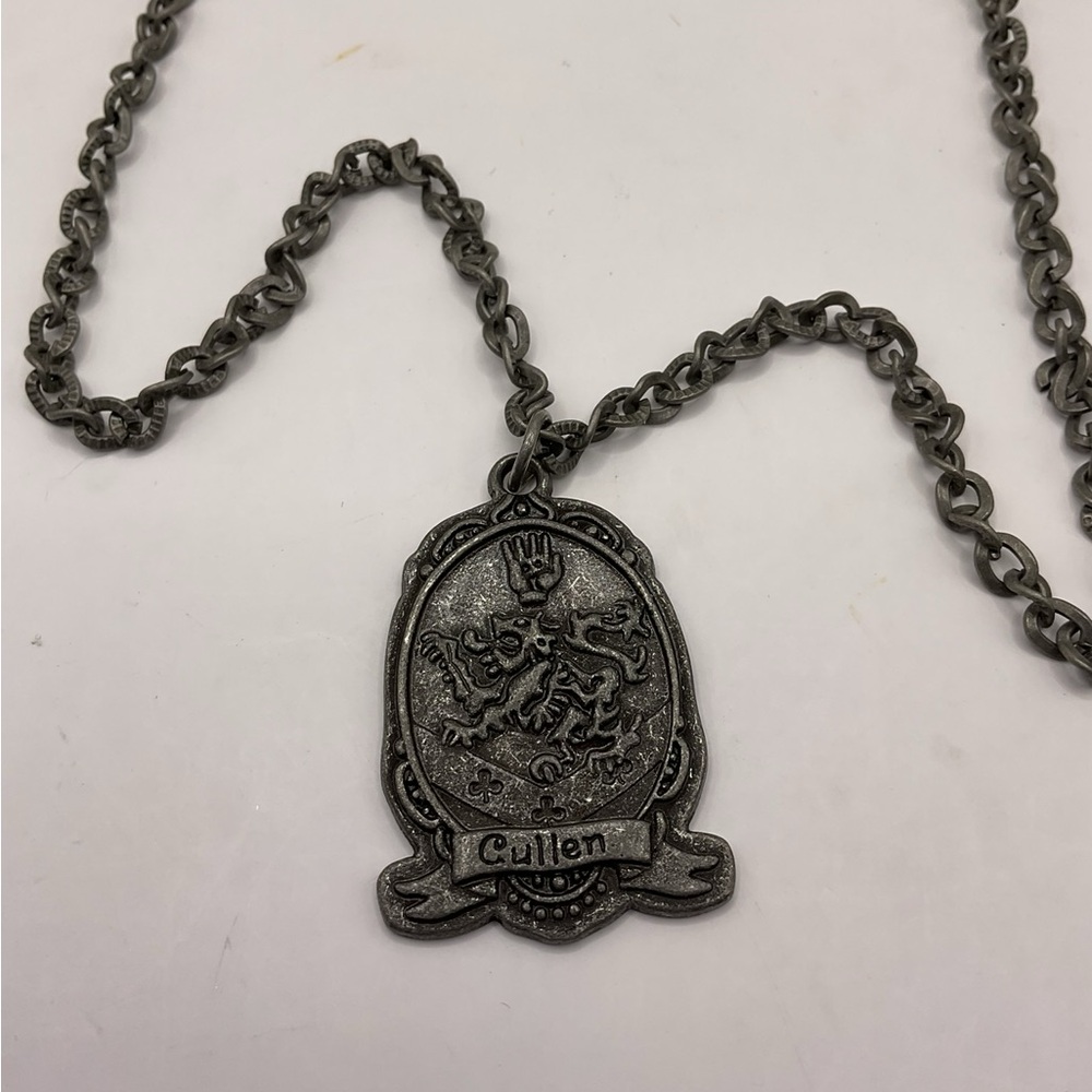 Cullen  twilight necklace is
